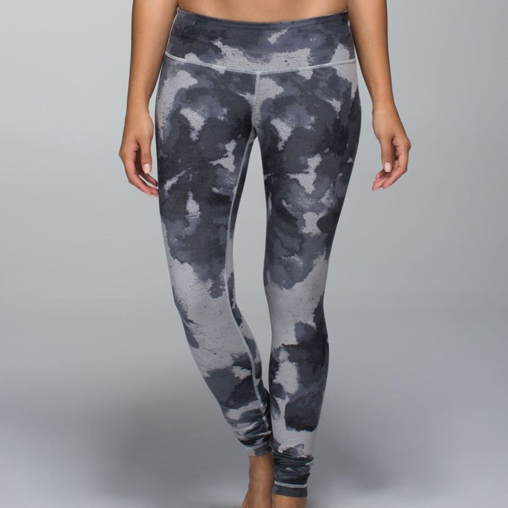 Lululemon Wunder Under Leggings, Sz 4